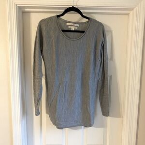 Max Studio 100% Extra Fine Merino Wool Scoop Neck Sweater